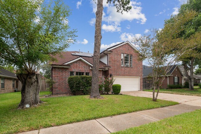 Building Photo - 22523 Holly Lake Dr