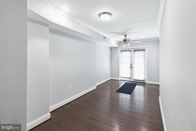 Building Photo - 2933 Fait Ave