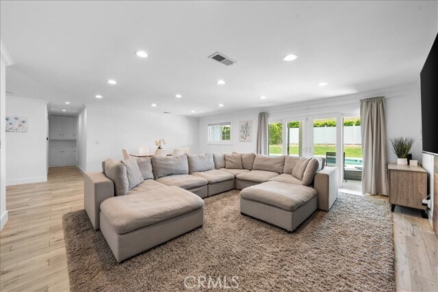 Building Photo - 26111 Hatmor Dr