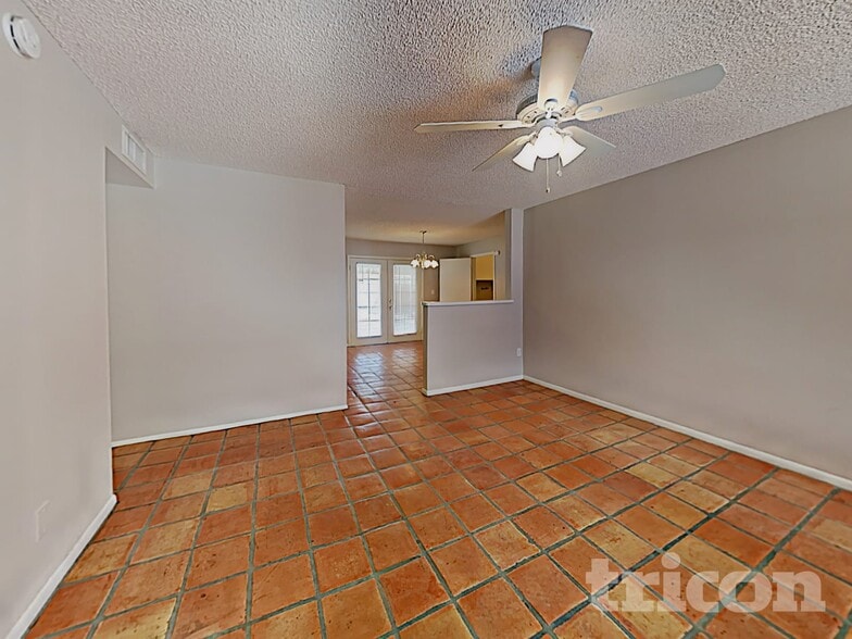Building Photo - 1246 E Barbara Dr
