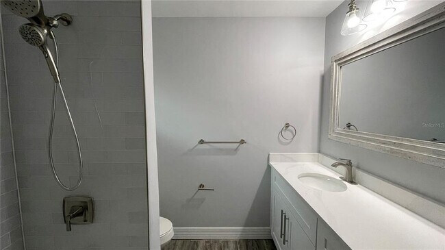 Building Photo - 5120 24th Ave S