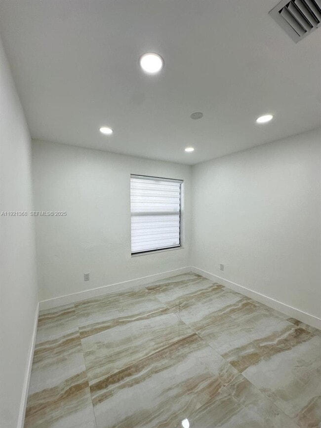 Building Photo - 19823 SW 119th Ct