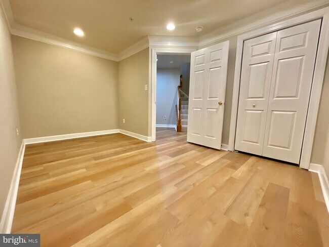 Building Photo - 3550 Tabard Ln