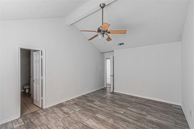 Building Photo - 2606 Hollow Bend