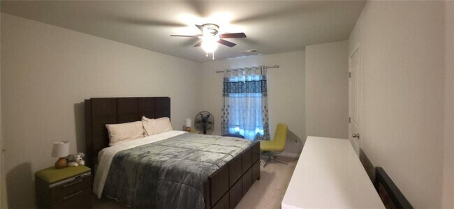 Building Photo - 4358 Mantova Dr NE