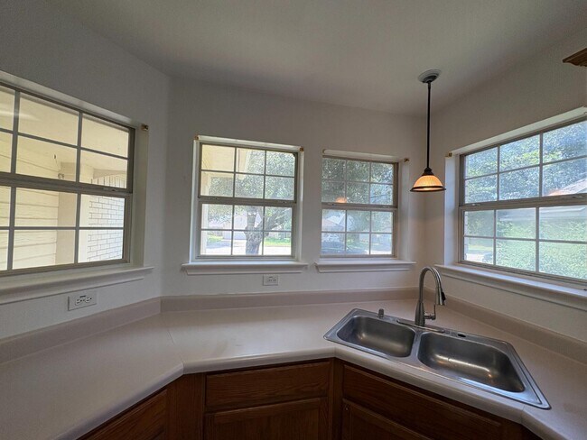 Building Photo - 21112 Derby Day Ave