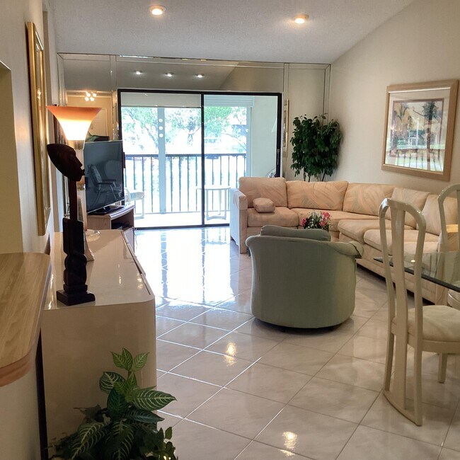 Building Photo - 15235 Lakes of Delray Blvd