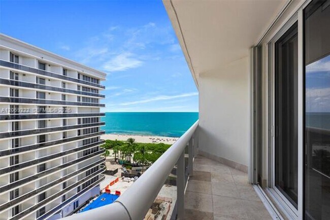 Building Photo - 9559 Collins Ave