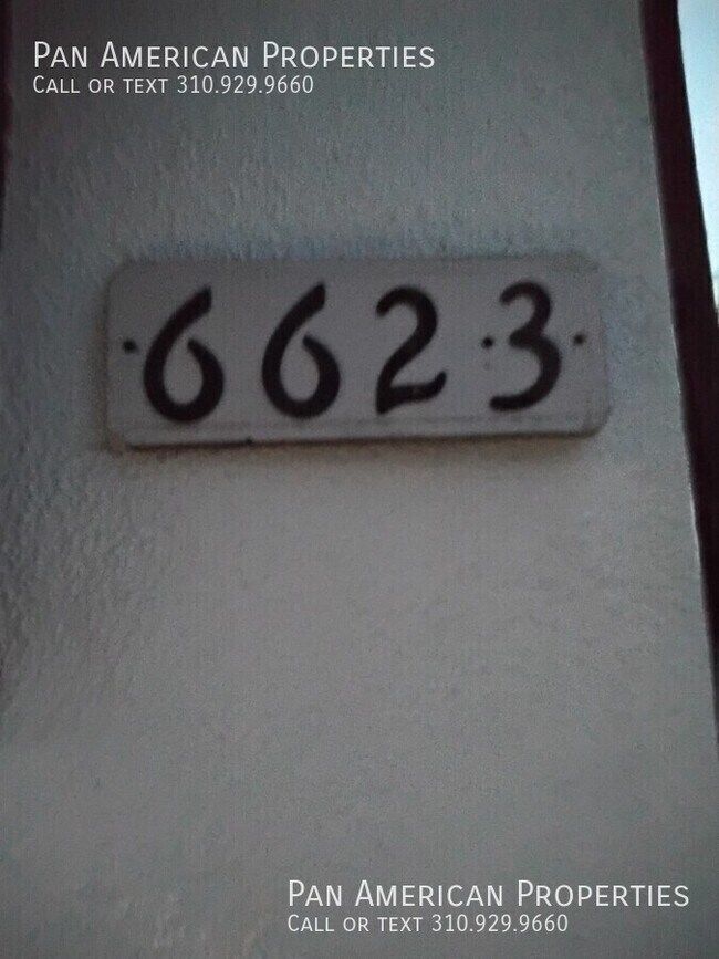 Building Photo - 6621 1/4 Crenshaw Blvd.-