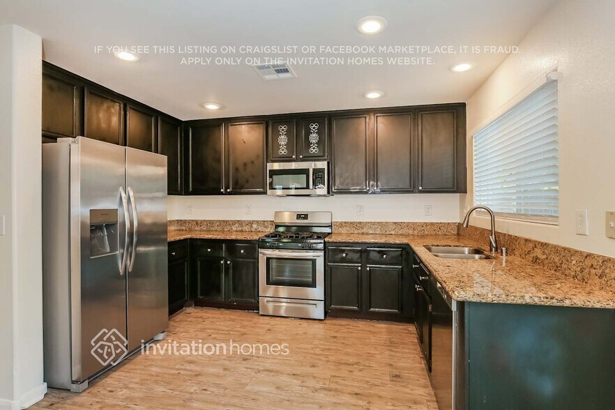 Building Photo - 6457 Chuckar St