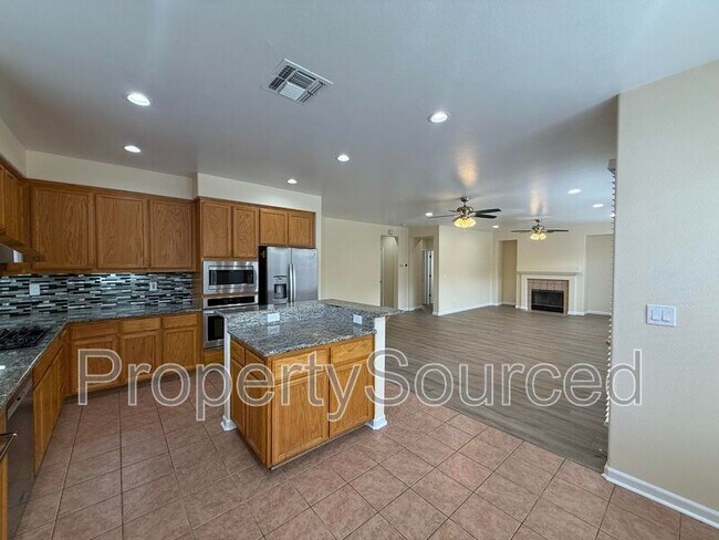 Building Photo - 1830 Persimmon Way