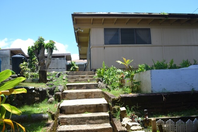 Building Photo - 47-381-381 Ahuimanu Rd