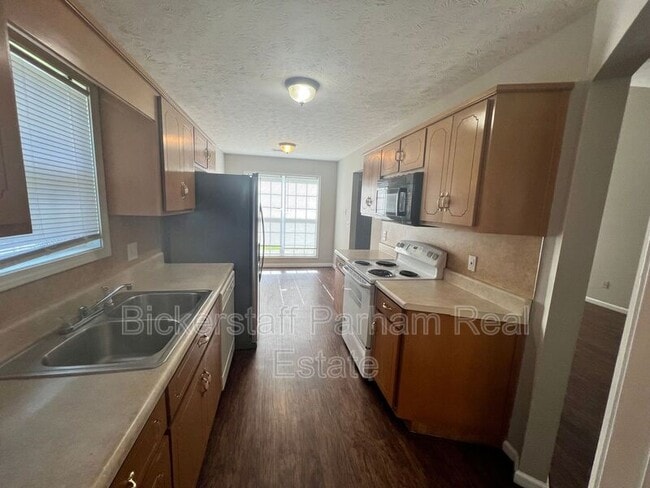 Building Photo - 546 Wilder Dr