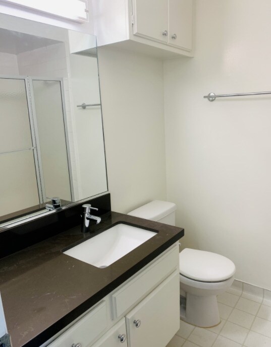 Building Photo - 8630 Burton Way