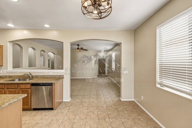 Building Photo - 44212 W Cydnee Dr