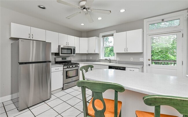 Building Photo - 1003 S Trenton Ave