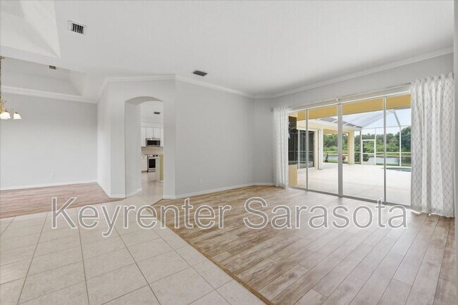 Building Photo - 4956 Bridgehampton Blvd