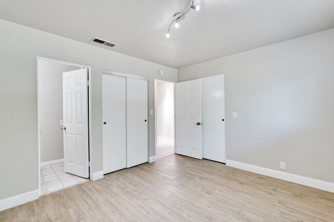 Building Photo - FOR RENT – Beautifully Updated 4 Bed / 3 Bath Home in Prime Santa Clara Location (NVIDIA)