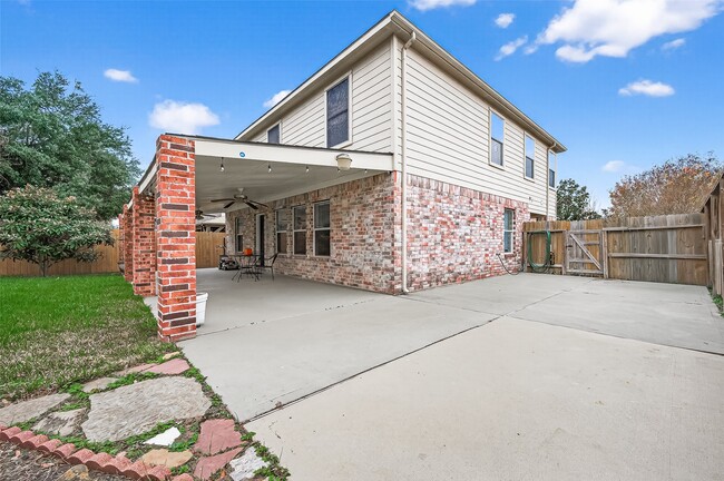 Building Photo - 18227 River Sage Dr