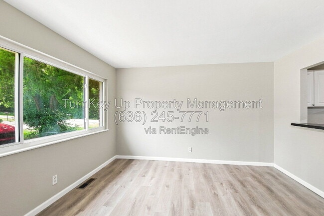 Building Photo - 257 Connolly Dr