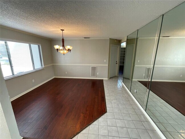 Building Photo - 1349 Hillside Dr