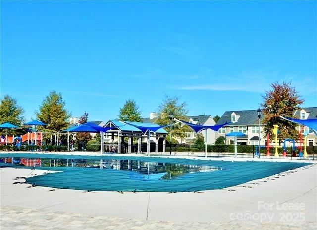 Building Photo - 9453 Glenburn Ln