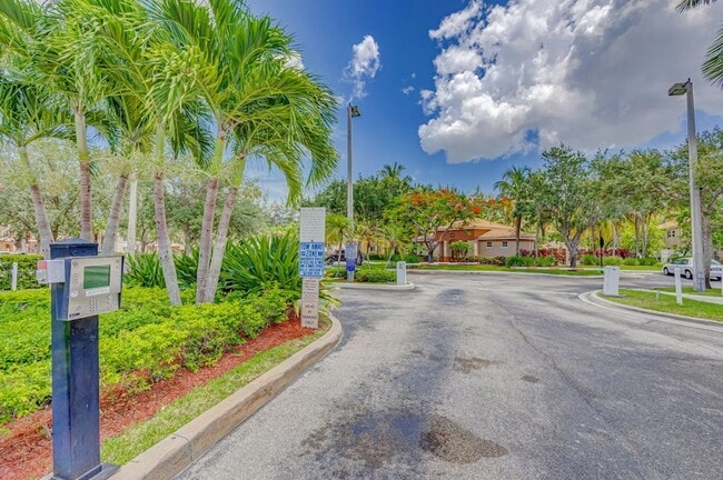 Building Photo - 3790 N Jog Rd