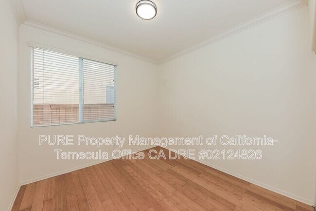 Building Photo - 23641 Groveland Pl