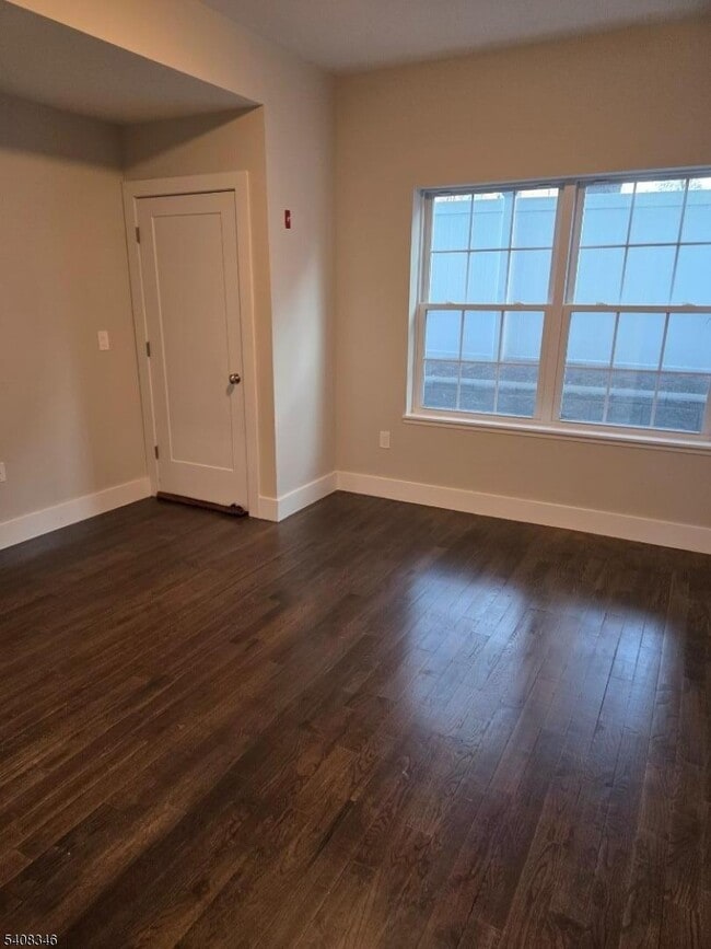 Building Photo - 59 Willet St