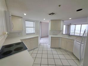 Building Photo - North Highway A1A, Fort Pierce, FL 34949 - 3 BR 2 BA condo