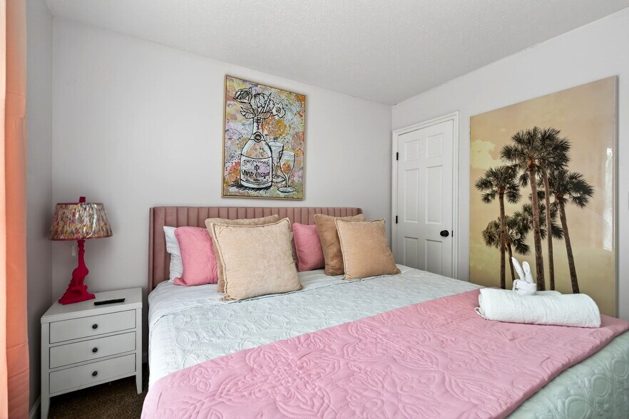 Building Photo - 4432 Renwood Dr