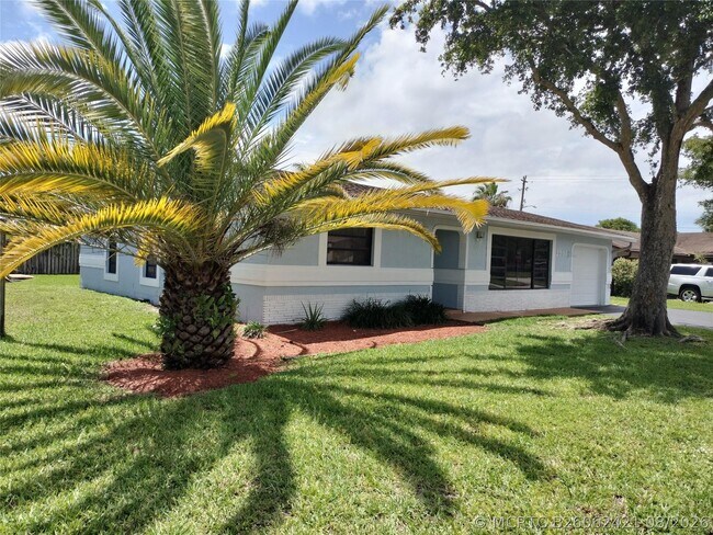 Building Photo - 2831 NW 51st Terrace