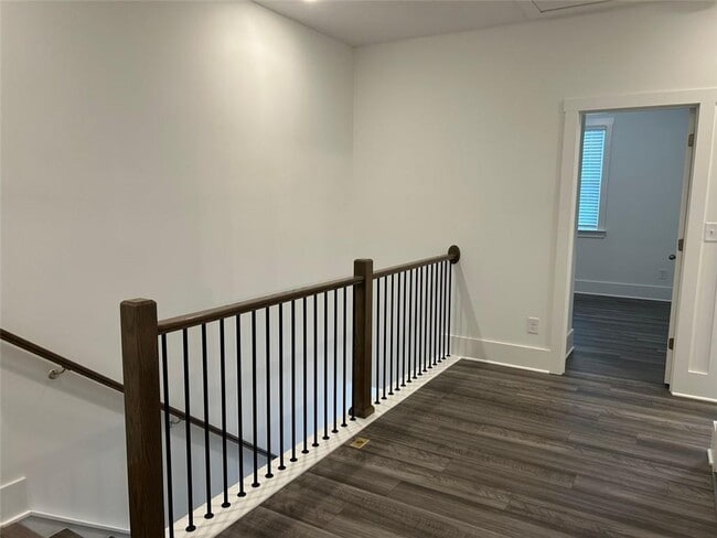 Building Photo - 1718 Gunnin Trce NW