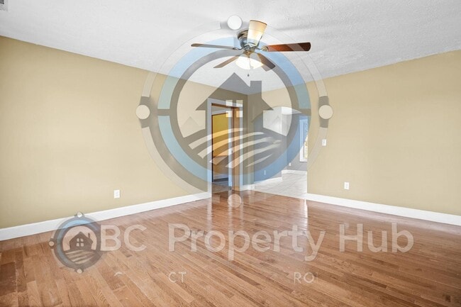 Building Photo - 118 Carter Ln