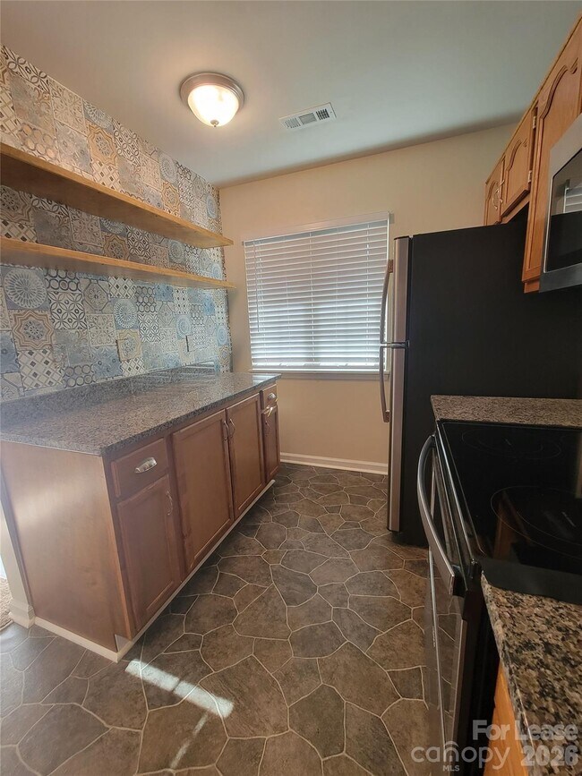 Building Photo - 3811 Mosscroft Ln