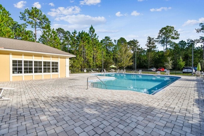 Building Photo - 2481 Golden Lake Loop