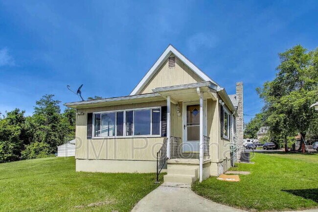 Building Photo - 8349 Bear Creek Dr