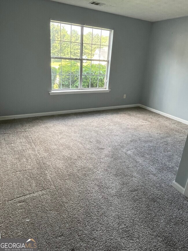 Building Photo - 506 Rosewood Cir