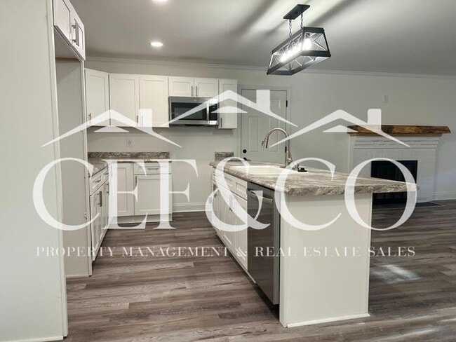 Building Photo - 7107 SC-215