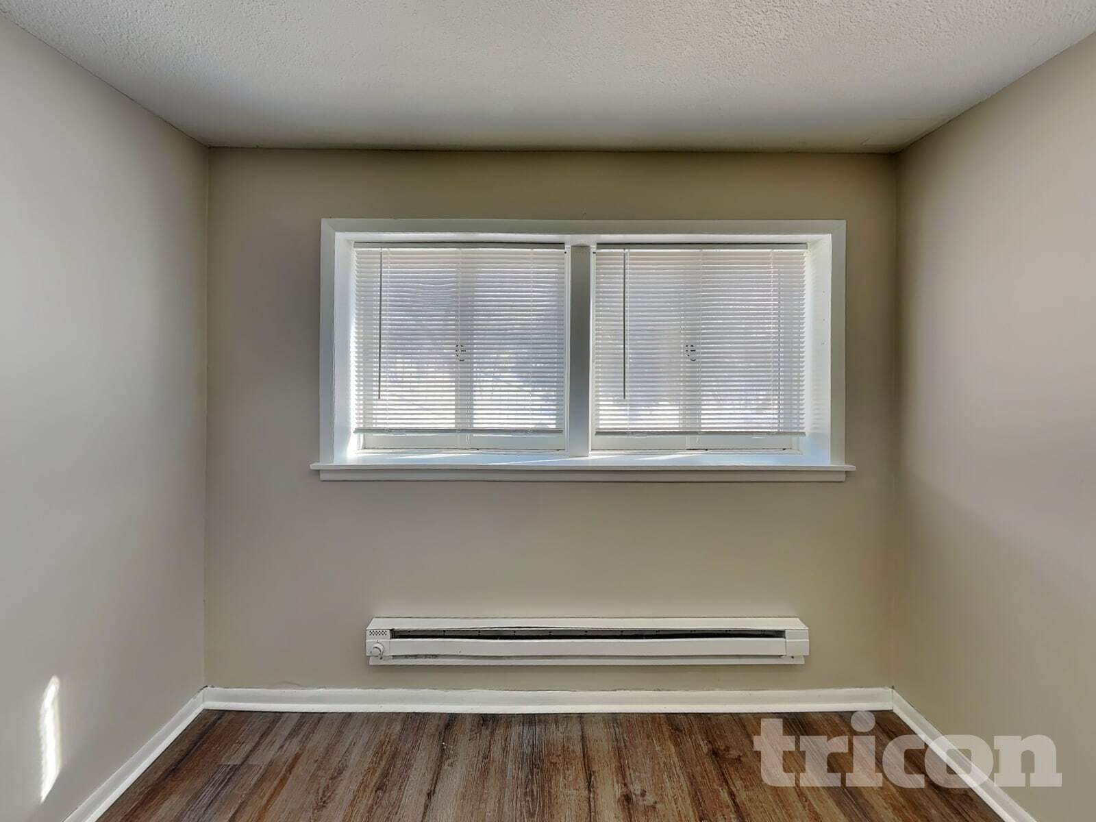 Building Photo - 13516 Grand Ave