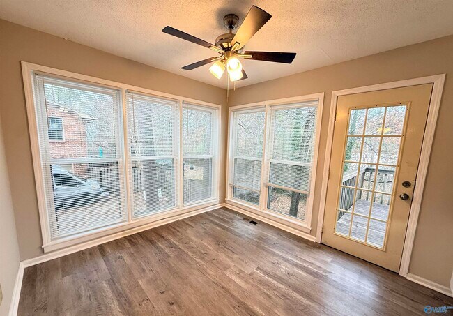 Building Photo - 12011 Bell Mountain Dr SW