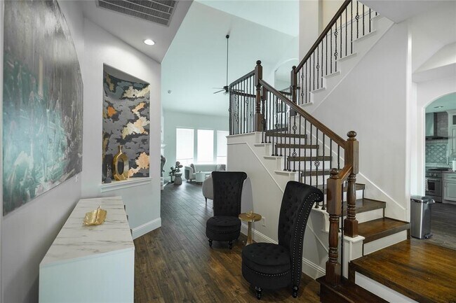 Building Photo - 13714 Oak Harbor Bend