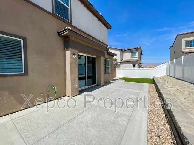 Building Photo - 41425 Penn Dr