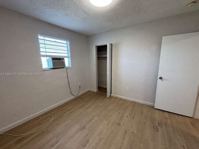 Building Photo - 14140 NW 24th Ct