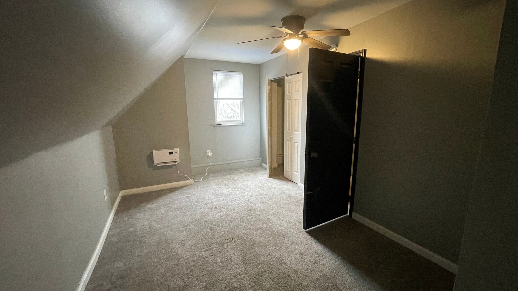 Building Photo - 2311 Grandview Ave