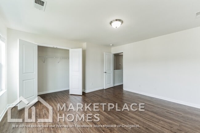 Building Photo - 2330 McCampbell Wells Way