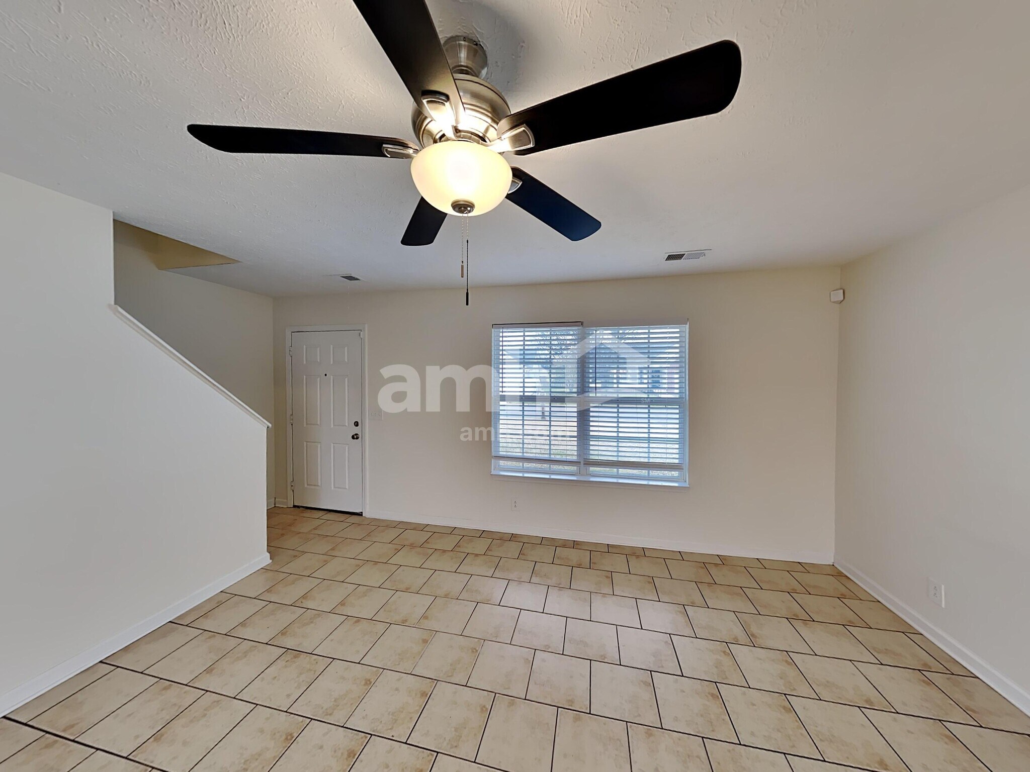 Building Photo - 1128 Eastwoods Dr