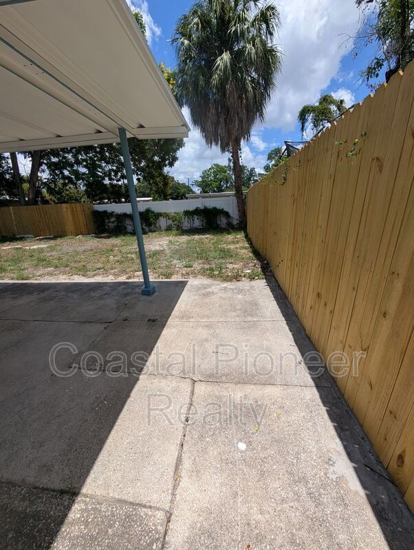 Building Photo - 3721 N Whittier St