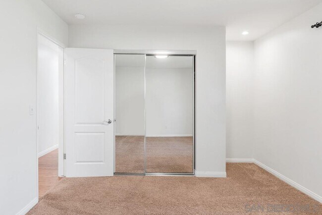 Building Photo - 2841 Cacatua St
