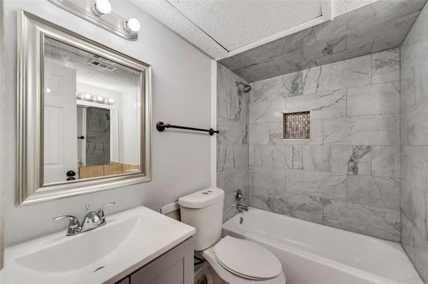 Building Photo - 3121 Park Ln
